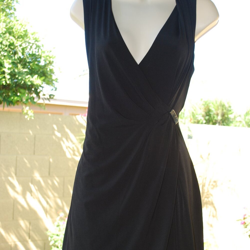 Beautiful and Classic White House Black Market Little Black Dress Size M